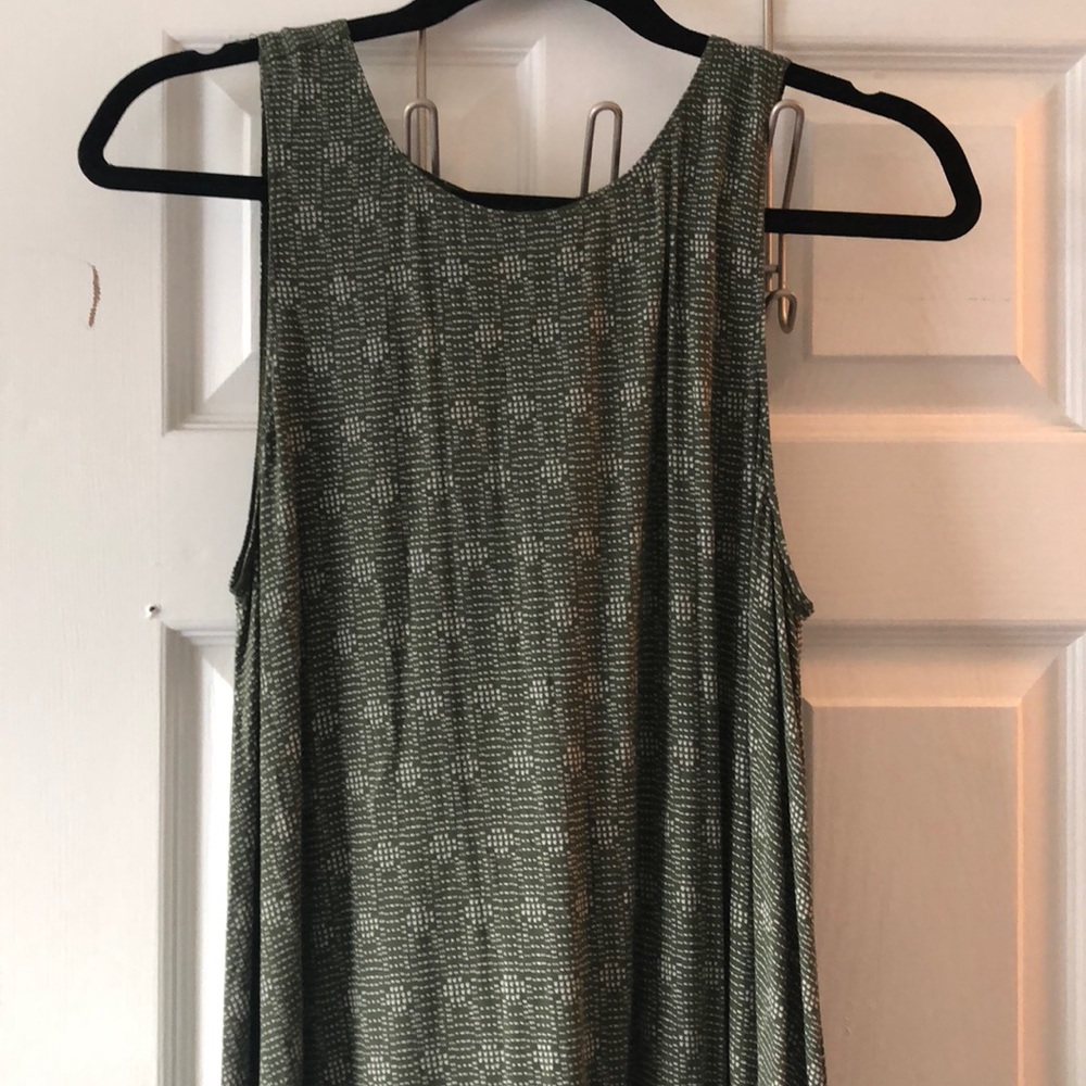 Old Navy Sleeveless Swing Dress